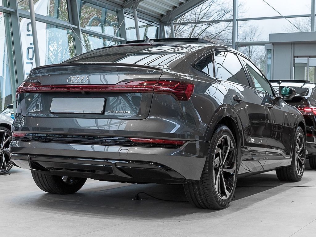 AUDI E-TRON SPORTBACK 50 QUATTRO S-LINE | elektro sport SUV | 313 koní | skvělá výbava | nákup online | super cena